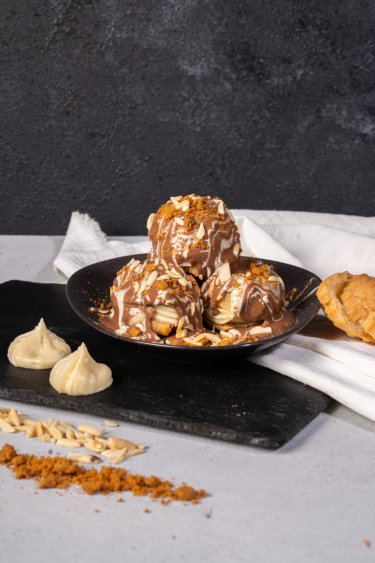 Profiterol 4 Adet
